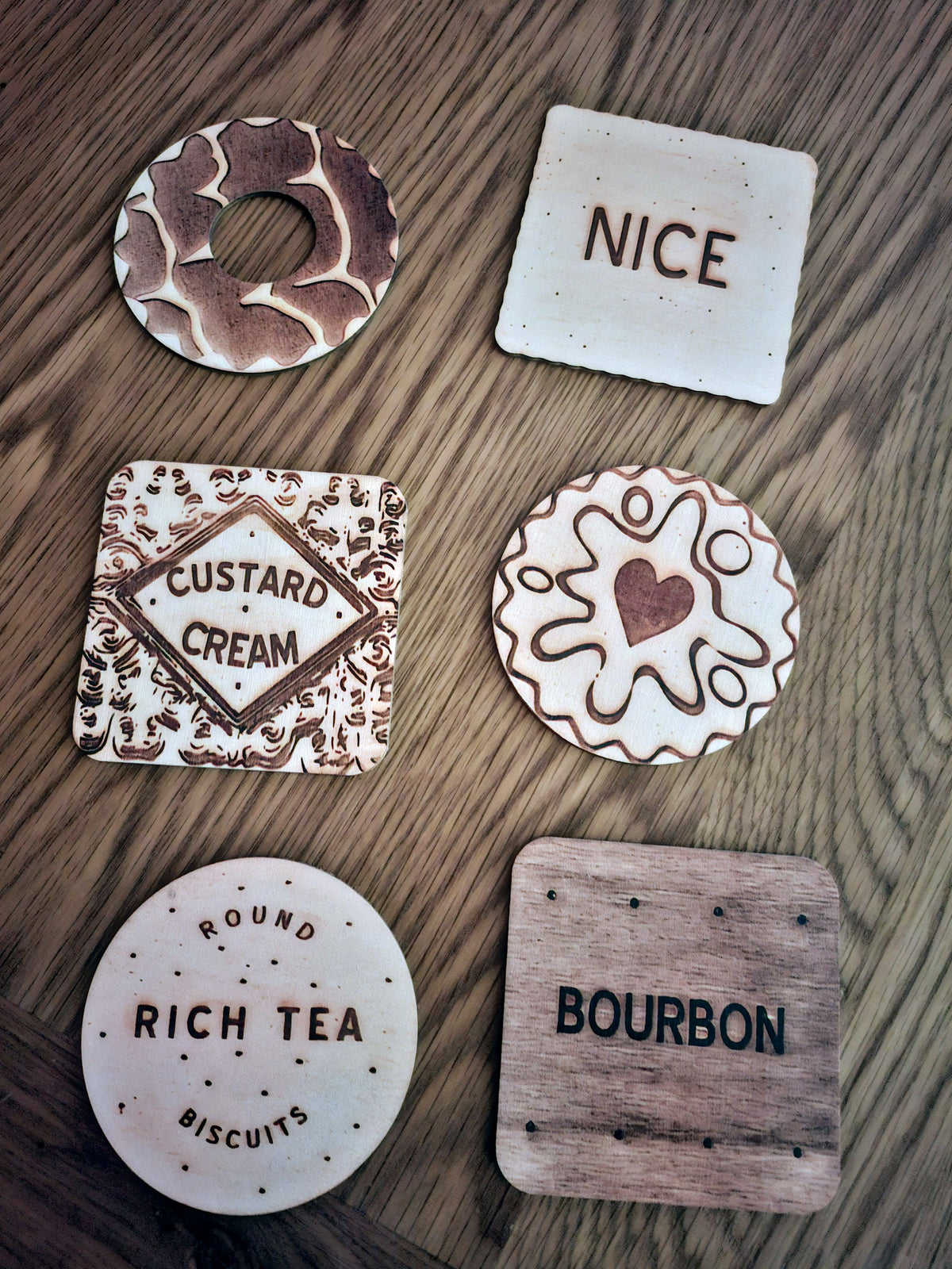 Biscuit Theme 6 Piece Wooden Coaster Set