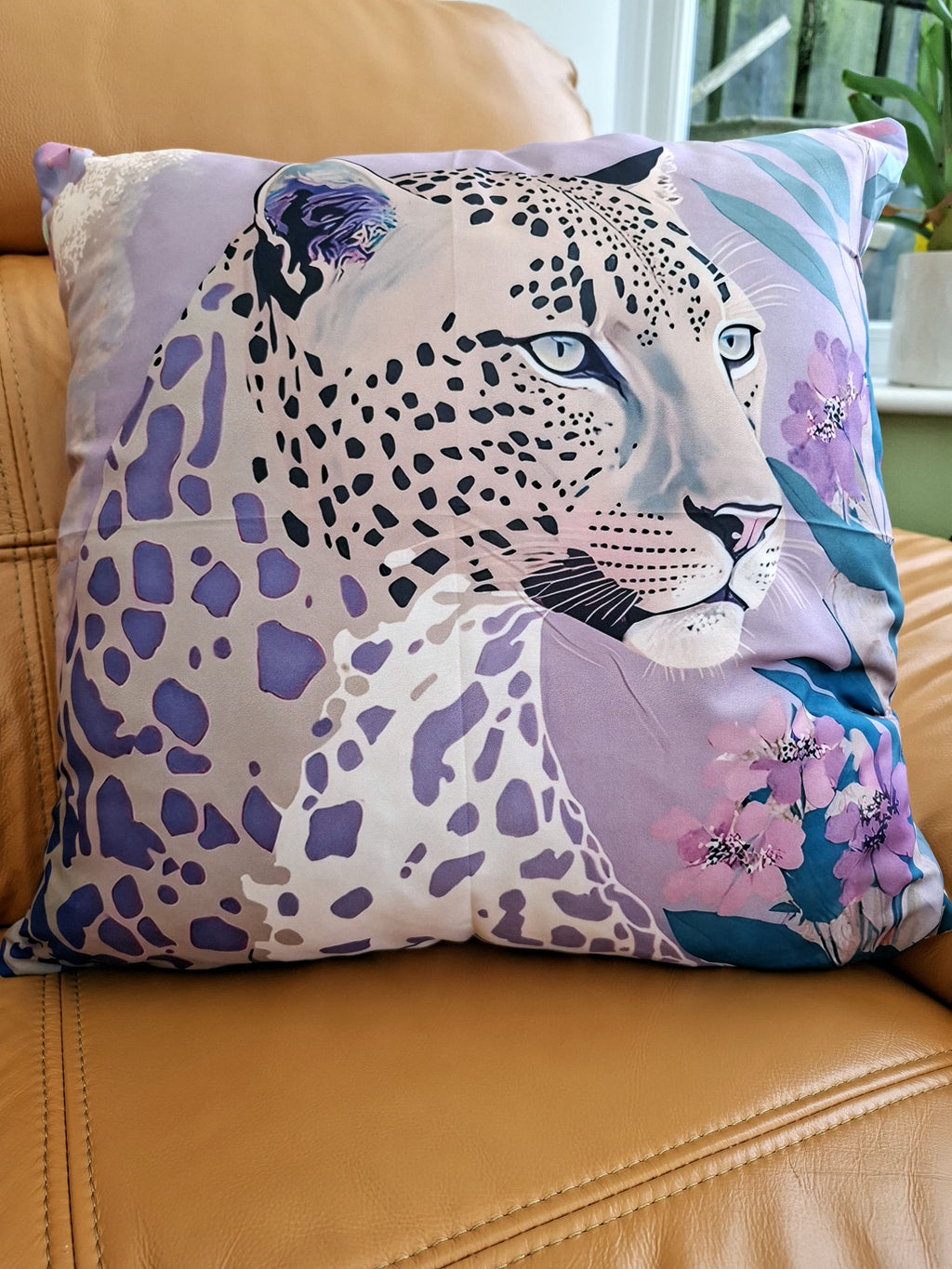 Lilac Floral Cheetah Design Cushion Cover 45x45cm