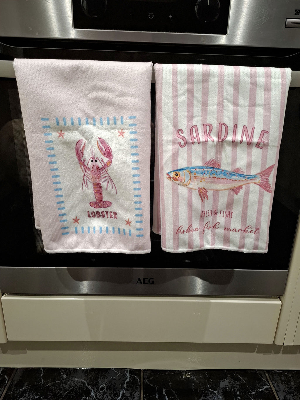 Pink Lobster & Sardine Design Microfibre Tea Towels 2 Pack 40x60cm