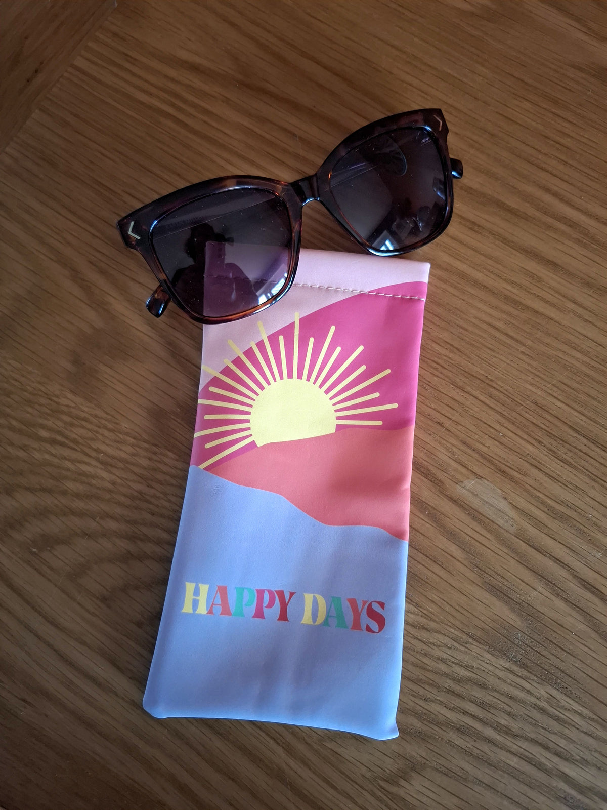 Happy Days Snap Closure Sunglasses Case
